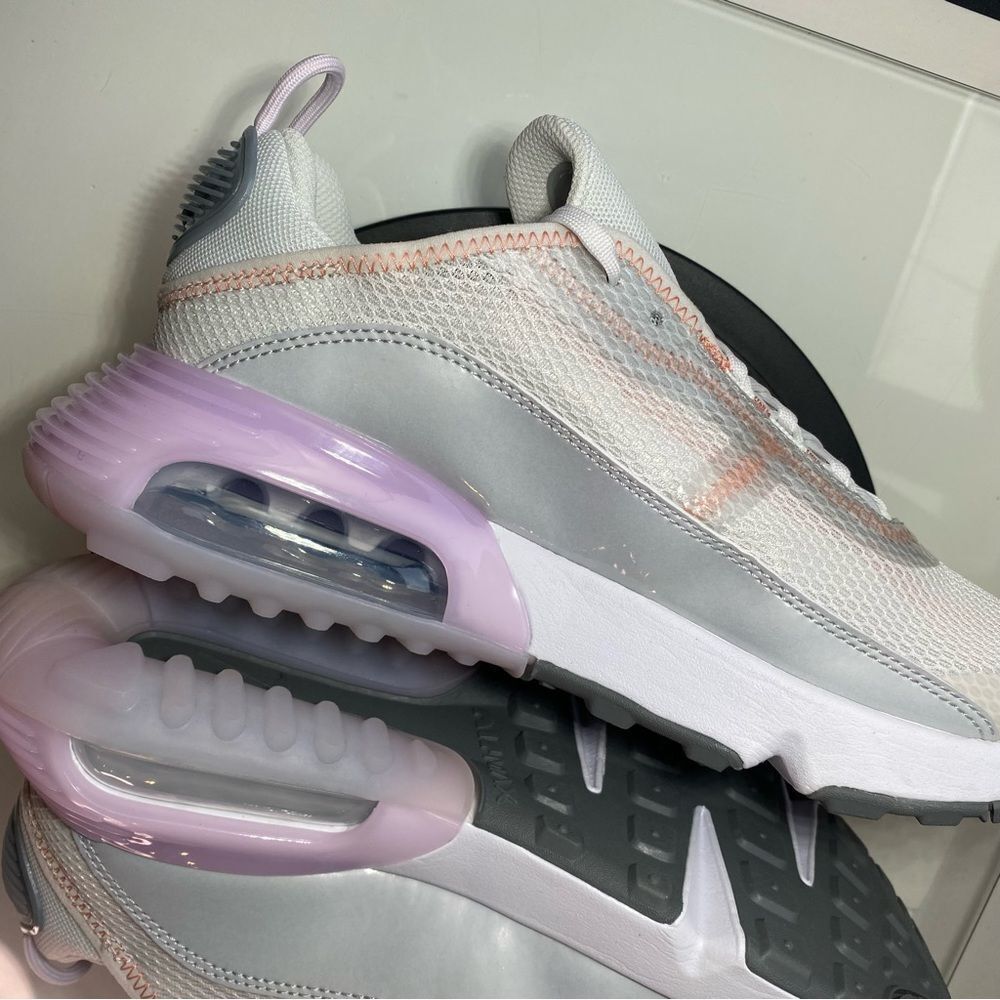 🆕 Nike Air Max 2090 GS 'Platinum Tint Light Violet' - Womens 8.5 - Picture 7 of 11